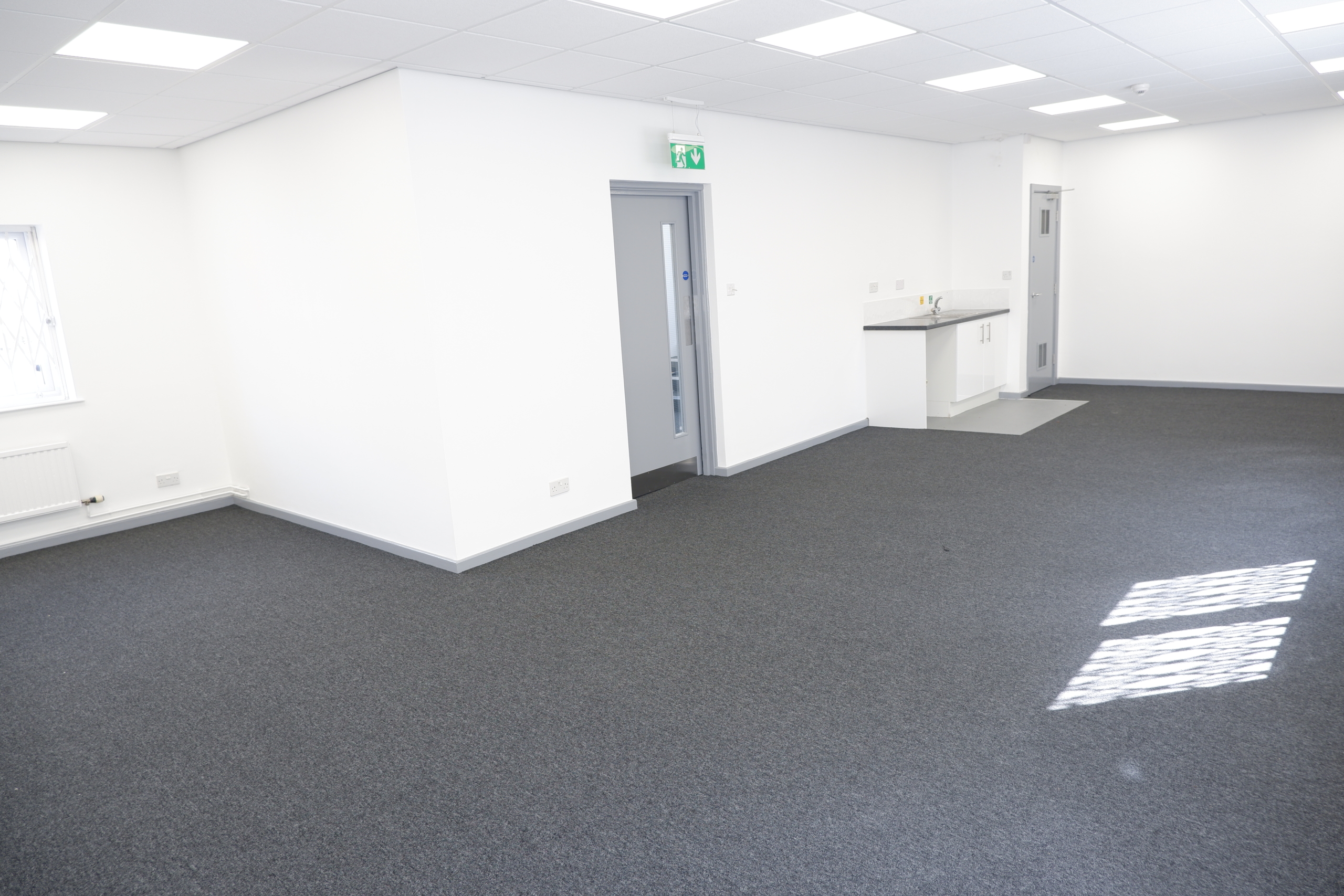 Office in Leicester - photo 2